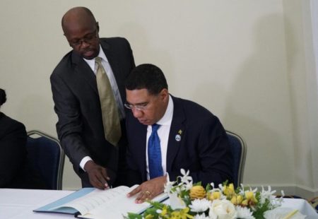 CARICOM Member States adopt and sign CCREEE legal agreement