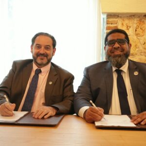 (left to right) Andrés Rebolledo Smitmans- Executive Secretary OLACDE, and Dr Mohammad Nagdee, Executive Director, CCREEE sign MOU in Dominican Republic at the start of October 2026.